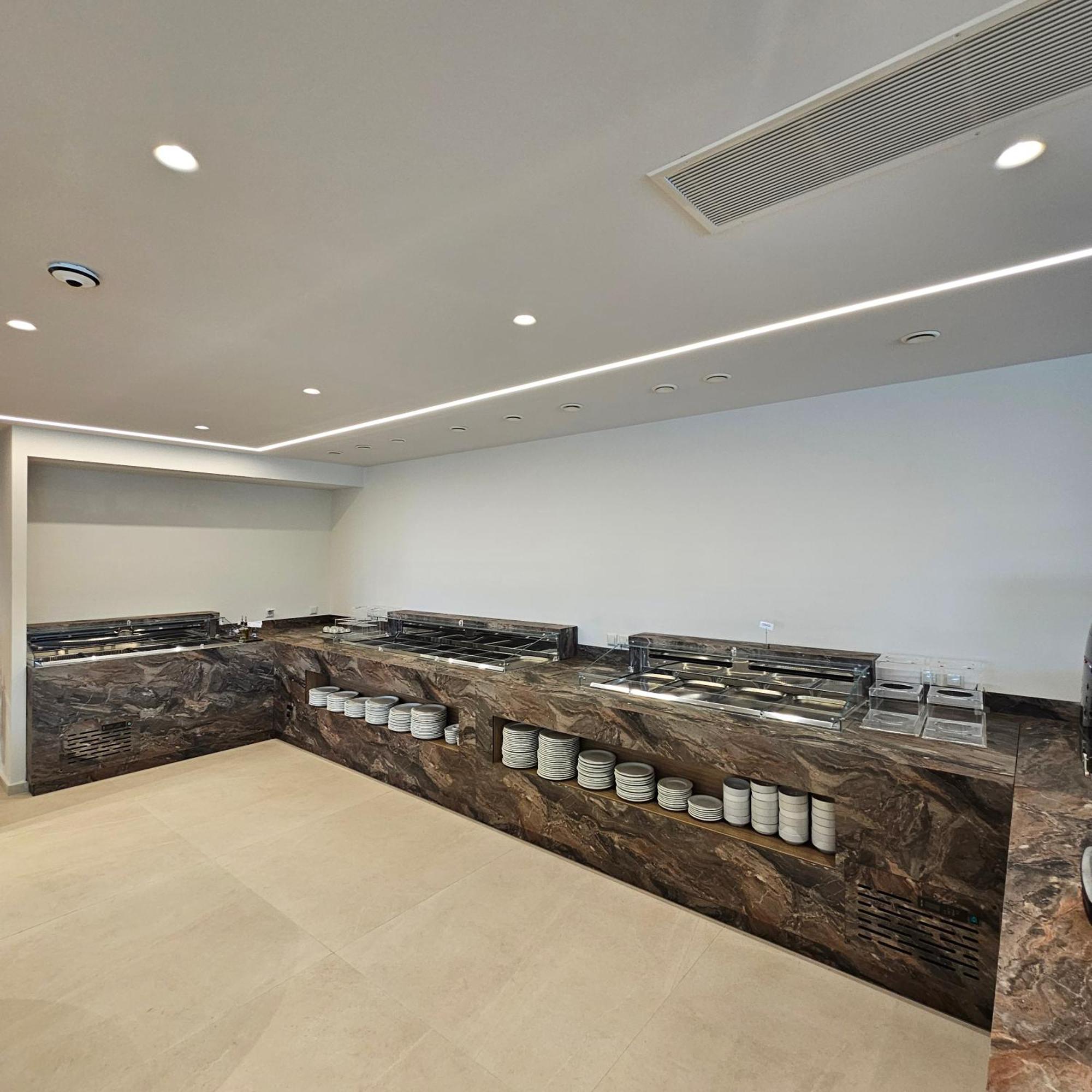 Ocean Beach Hotel 스칼라 포타미아스 외부 사진