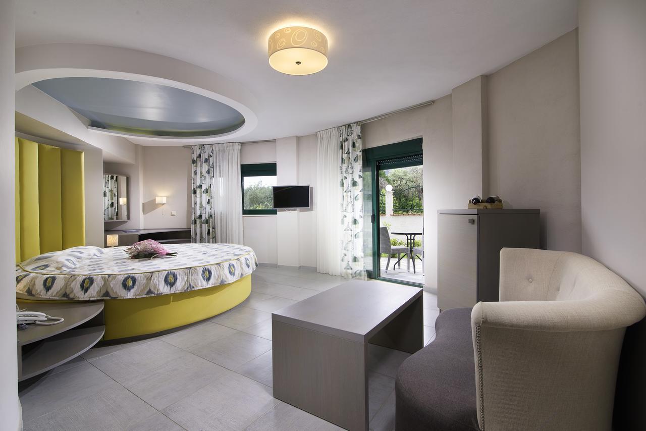 Ocean Beach Hotel 스칼라 포타미아스 외부 사진